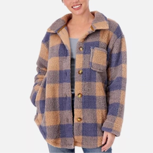 Koolaburra Jackets & Blazers - Koolaburra by Ugg Blue & Tan Plaid Button Down Shacket Women’s Size Medium